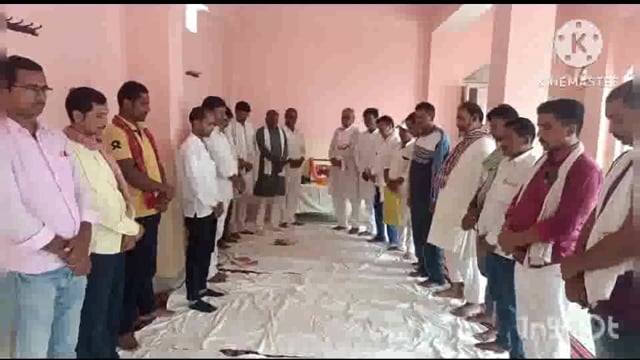 सूरजगढ़ा-लोजपा आर के राष्ट्रीय अध्यक्ष श्री राजू तिवारी के आगमन को लेकर कार्यकर्ताओं के साथ हुई सूरजगढ़ा में बैठक