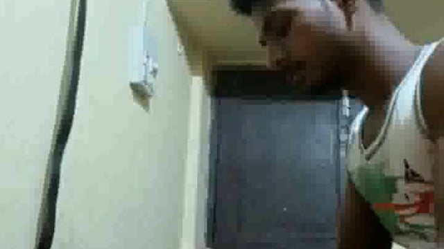 पति पत्नी के झगड़े में पति ने खाया जहर