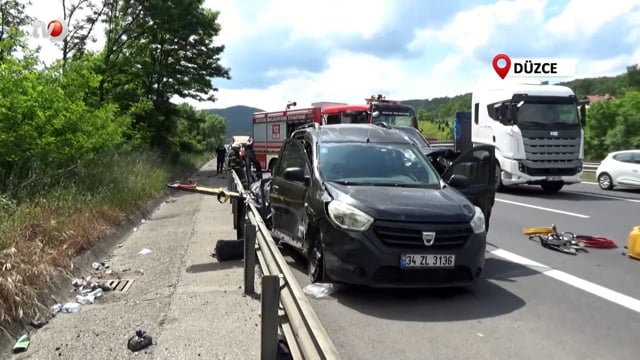 TEM'de Aynı Noktada İki Farklı Kaza 2 Ölü 3 Yaralı