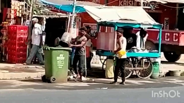 सूरजगढ़ा नगर परिषद क्षेत्र के सफाई कर्मियों के द्वारा 6 दिनों से चली आ रही हड़ताल आज हुई समाप्त काम पर लौटे कर्मी