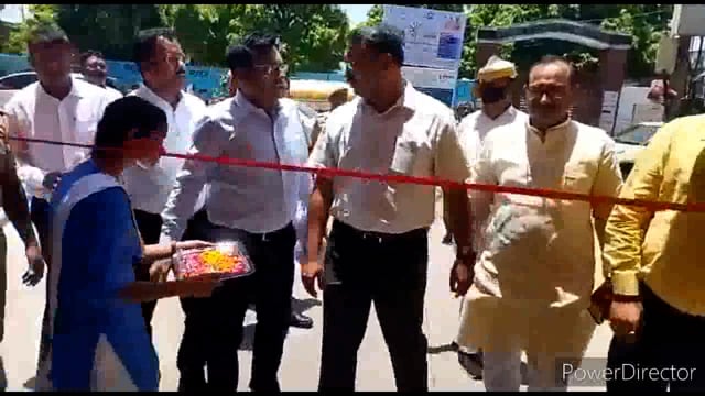 पीएम स्वनिधी योजना के 2 वर्ष पूरे होने पर कलेक्ट्रेट आजमगढ़ पीएम स्वनिधि महोत्सव का आयोजन किया गया 