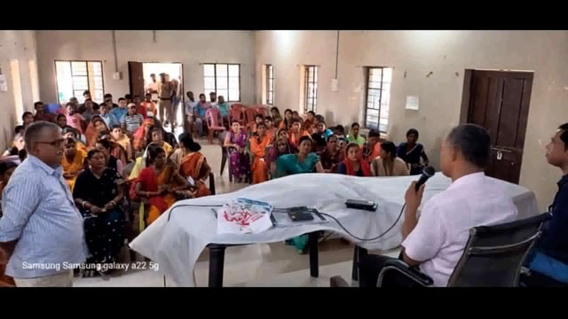 उपविकास आयुक्त ने मनरेगा मेट प्रशिक्षण कार्यक्रम का किया निरीक्षण 