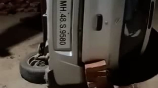 इटवा माता प्रसाद जयसवाल इंटर कॉलेज के पास भीषण मार्ग दुर्घटना चार की हालत गंभीर जिला अस्पताल रेफर