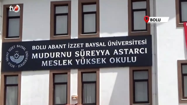 51 Yaşında Üniversiteden Mezun Oldu