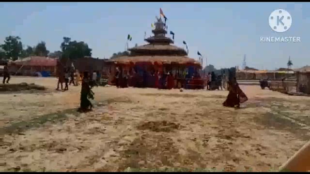 दसुवा खेसर में हो रहे नौ दिवसीय महा लक्ष्मी नारायण महायज्ञ में आठवें दिन भी उमड़ रही भक्तों की भीड़