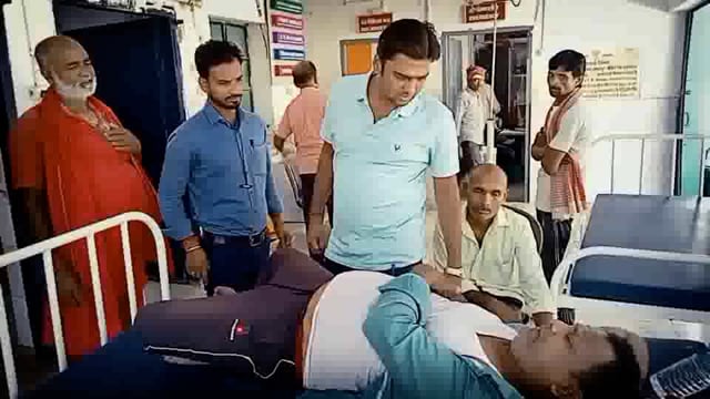 कोल्ड स्टोरेज के समीप बच्चे को बचाने के क्रम में बाइक अनियंत्रित होकर पलटा बाइक चालक होमगार्ड जवान हुआ जख्मी