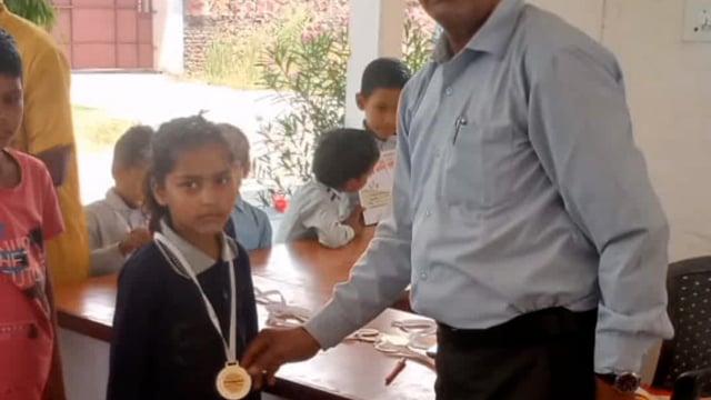 सैंट ऐग्नेस कॉलेज झण्डीपुर रोड शाहपुर फरह में 10 दिवसीय समर कैंप आयोजित किया गया छात्र छात्रा किये पुरस्कृत