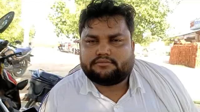 ओवरलोड वाहनों को लेकर सुनिए क्या कहता है युवक।