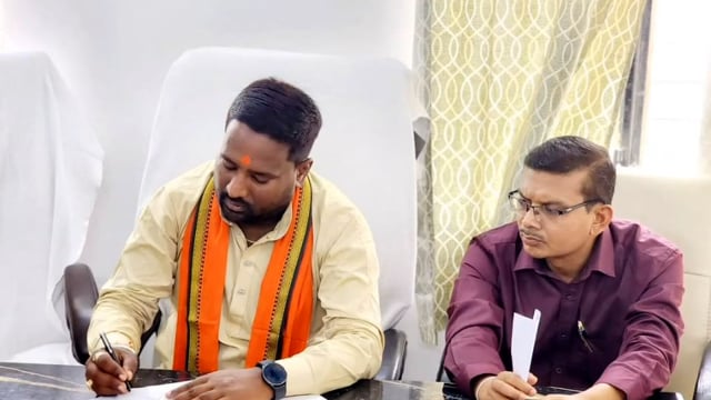 अध्यक्ष नगर पंचायत बिस्कोहर अजय गुप्ता ने नगर पंचायत कार्यालय पर नगर वासियों के साथ की बैठक