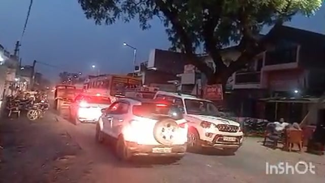 इटियाथोक विश्वही पुल पर घंटों लगा रहा जाम लोग रहे हलकान,  सकरा पुल होने के नाते आए दिन लगता है जाम