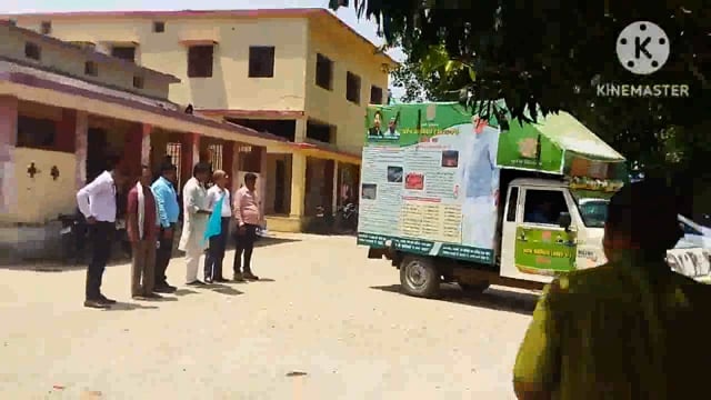 खरीफ अभियान के तहत आयोजित प्रखंड स्तरीय प्रशिक्षण सह उपादान वितरण कार्यक्रम का उद्घाटन प्रखंड प्रमुख फुल्लीडुमर ने किया