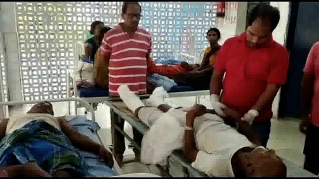 अमरपुर शाहकुंड मुख्य पथ पर किरणपुर गांव के समीप अनियंत्रित ट्रक ने 3 व्यक्तियों को रौंदा एक की हुई मौत 2 जख्मी