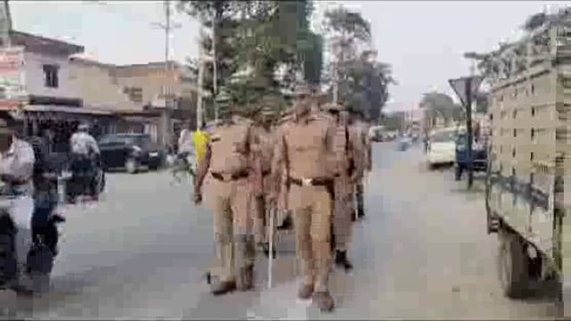 बढ़ते मार्ग दुर्घटना को देखते हुए त्रिलोकपुर पुलिस ने कस्बा बिस्कोहर में लोगों को जागरूक नियमों का पालन करने की कही बात