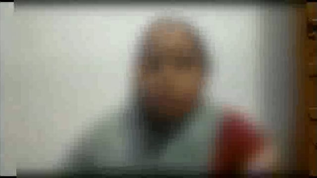 चिल्ला थाना क्षेत्र के एक गांव की विवाहिता जिओ की सिम लेने के लिए दुकान गई थी,कर्मचारी ने छेड़छाड़ करते हुए गाली दे कर म