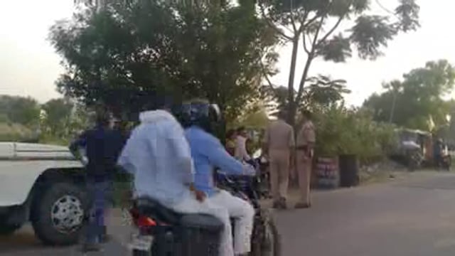 कप्तानगंज थाना की पुलिस टीम ने चलाया चेकिंग अभियान, वाहनों का कटा चालान 