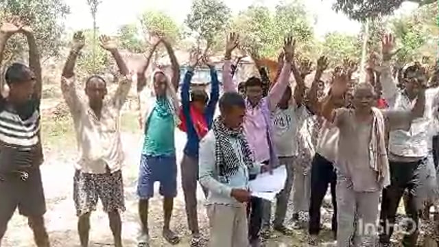  कोटे के चयन में पीड़ित पक्ष पर ही मुकदमा दर्ज किए जाने से ग्रामीणों में भारी आक्रोश किया प्रदर्शन न्याय की लगाई गुहार