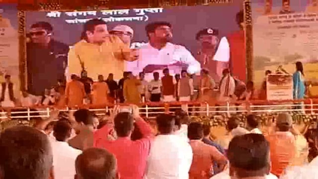 केंद्रीय सड़क परिवहन मंत्री नितिन गडकरी व सीएम योगी आदित्यनाथ ने प्रतापगढ़ को ₹२,२०० करोड़ की लागत से ०५ राष्ट्रीय राजमार्ग परियोजना की सौगात