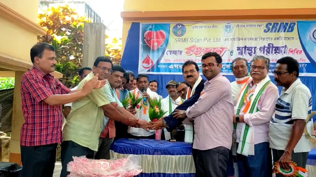 পূর্ব মেদিনীপুর জেলা এগরায়  EFA ক্লাবের উদ্যোগে এদিন রক্ত  দান শিবির অনুষ্ঠিত হয় উপস্থিত এগরা কাউন্সিলর জয়ন্ত সাহু