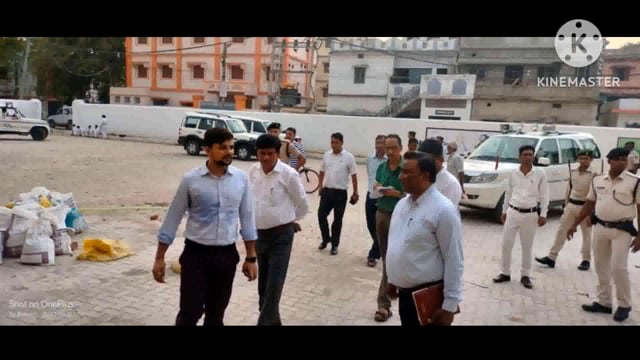 जिला पदाधिकारी ने इंडोर स्टेडियम का किया निरीक्षण, दिए आवश्यक दिशा निर्देश 