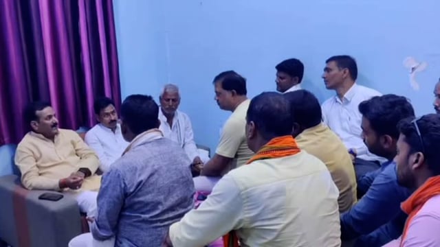 15 जून को इटवा में होगा लाभार्थी सम्मेलन पूर्व बेसिक शिक्षा मंत्री सतीश द्विवेदी ने दी जानकारी