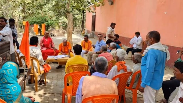 धौरीकुइंया अपने आवास पर सदर विधायक श्याम धनी राही ने क्षेत्र की आई जनता जनार्दन की सुनी समस्या