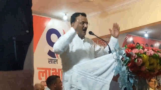 नगर पंचायत बिस्कोहर को मिला आदर्श नगर पंचायत का दर्जा पूर्व बेसिक शिक्षा मंत्री सतीश द्विवेदी ने दी जानकारी