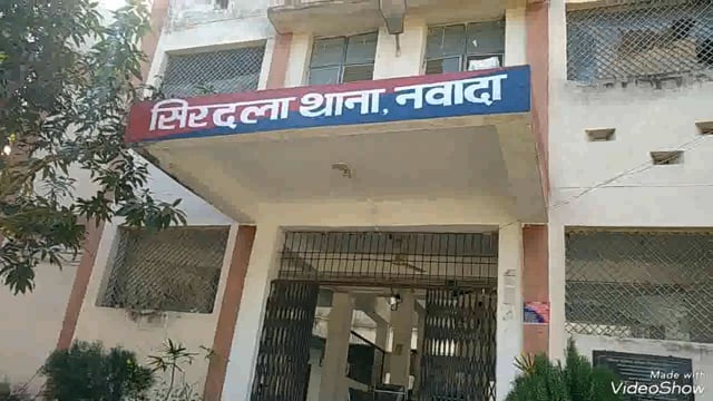 पिरौटा गांव की एक महिला ने मारपीट करने के आरोप में प्राथमिकी दर्ज के लिए सौंपा आवेदन