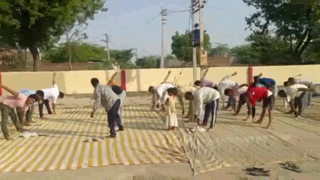 माट विकासखंड की ग्राम पंचायत भीम में योगा शिविर का किया जा रहा है आयोजन सभी ग्रामवासी लाभ उठाएं