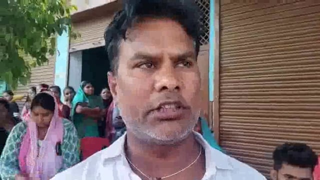 किरायेदार की पिटाई से महिला की ईलाज दौरान मौत, चार पर मुकदमा दर्ज
शव अंतिम संस्कार करने से किया इन्कार, आरोपितों की गिरफ्तारी की माँग