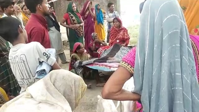 बाघराय थाना क्षेत्र के बिहार देवरपट्टी में जमीनी विवाद को लेकर रात में सोती हुई महिला का गला रेत कर हत्या। 