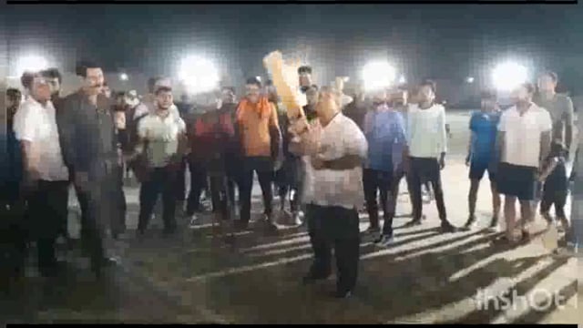 पूर्व उच्च शिक्षामंत्री पं श्यामसुंदर शर्मा ने ब्रज आदर्श कॉलेज के मैदान में डे नाइट क्रिकेट टूर्नामेंट का उद्घाटन किया