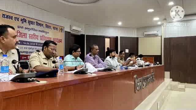 कांवरिया पथों पर 25 जून तक सभी कार्य करें पूर्ण: डीएम अंशुल कुमार 