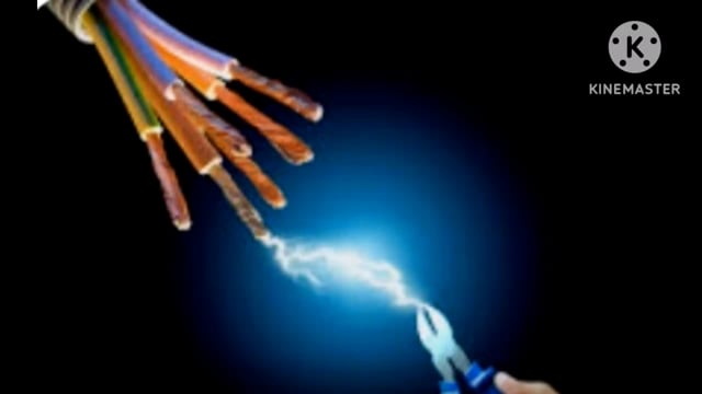 करंट लगने से 12 वर्षीय किशोर हुआ जख्मी प्राथमिक उपचार के बाद बांका किया गया रेफर