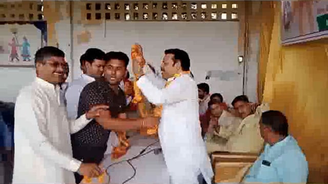 तहसील क्षेत्र में भाजपा के खैर विधानसभा71 के सभी मोर्चा संयुक्त रूप से हुआ खैर के गौमत चौराहे पर सम्मेलन