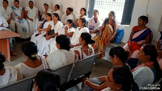 प्राथमिक स्वास्थ्य केंद्र सिरदला में आशा कार्यकर्ता व एएनएम के साथ हुई बैठक