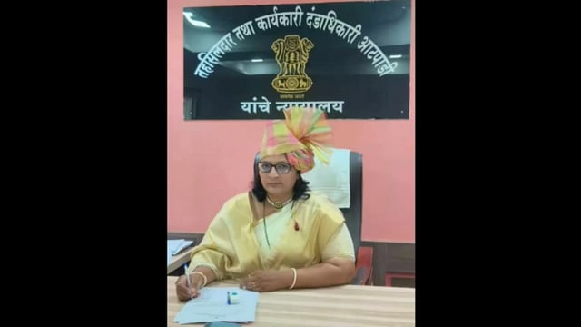 आटपाडीच्या तहसीलदार अवघ्या चार दिवसात पुन्हा त्याच खुर्चीवर विराजमान मॅट मध्ये जाऊन मिळवला अधिकार