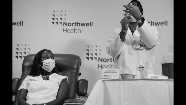 Dr. Kizzmekia Corbett and Dr. Sandra Lindsay from the HHS doctor stories series