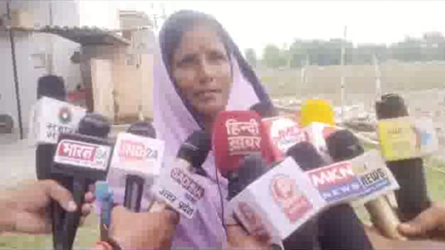 परसा गोण्डरी में बिना मुआवजा दिए प्रशासन ने की नहर खुदाई महिला किसान का आरोप