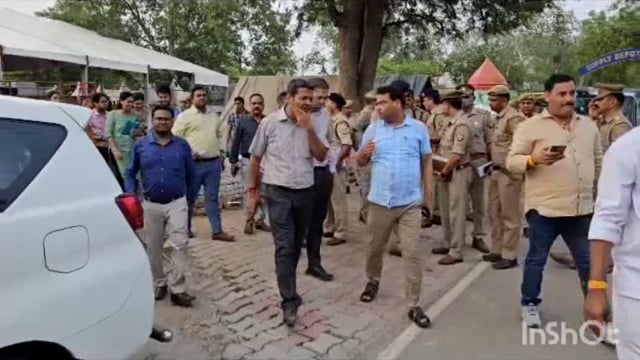 सीएम योगी के आगमन को लेकर वृंदावन में भारी वाहन किए प्रतिबंधित छोटे वाहनों के लिए की गई पार्किंग व्यवस्था