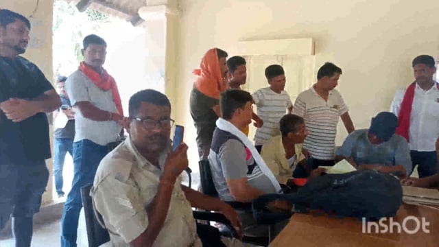 स्थानीय आदर्श थाना सूरजगढ़ा में लगा जनता दरबार जनता दरबार में 4 में से 2 मामले का निष्पादन कर दिया गया