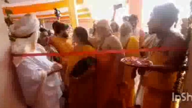 उप्र की कैबिनेट मंत्री बेबीरानी मौर्य आईं वृंदावन, संस्कृत महाविद्यालय के अभिनव भवन का किया लोकार्पण