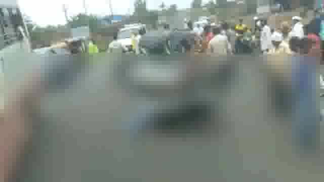 हकनकवाडी पाटीजवळ ऑटो व दुचाकीची समोरासमोर धडक दोन जण ठार,चार जण जखमी