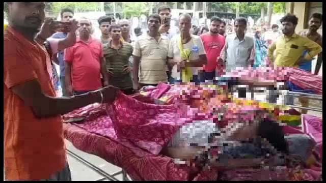 नवटोलिया गांव के समीप ट्रक ने बाइक सवार को रौंदा दो की हुई मौत एक गंभीर रूप से जख्मी