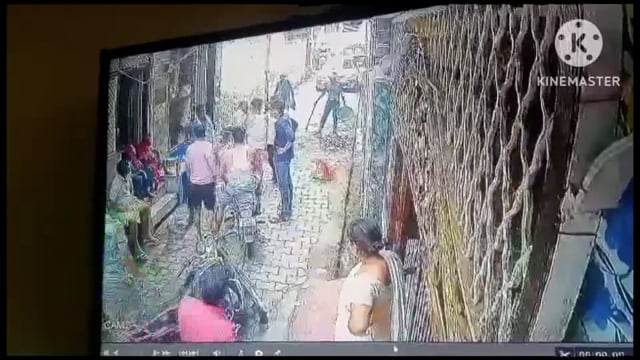 वार्ड सभासद में गंदगी की शिकायत करने पर पत्रकार को पीटा