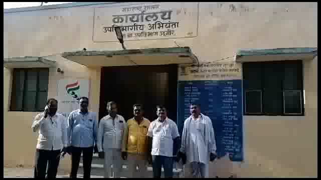 शेल्हाळ ते तादलापूर रस्ता दुरुस्त करून देण्याची विविध ग्रामपंचायतची सार्वजनिक बांधकाम विभागाकडे मागणी