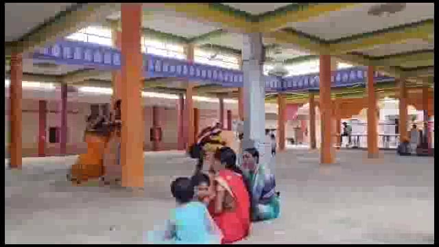 आषाढी एकादशी निमित्त लोणी येथील विठ्ठल रुक्मिणी मंदिरात भाविकांनी घेतले दर्शन