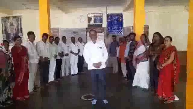 बळीराजावरील संकट दुर होऊ दे,नागलगाव येथे विठ्ठलाला घातले साकडे