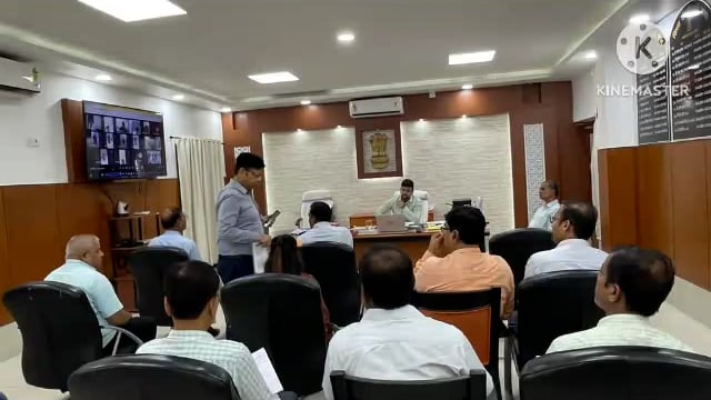 जिला पदाधिकारी ने श्रावणी मेला की समीक्षा बैठक; 24 घंटे में सभी कार्य पूर्ण करने का दिए निर्देश