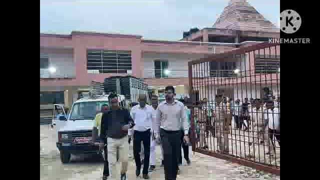 डीएम ने कांवरिया पथों का लिया जायजा; ससमय कार्य पूर्ण करने का दिए निर्देश 