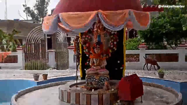 सावन माह में शिव के मंदिरों में लगी भक्तों की भारी भीड़
